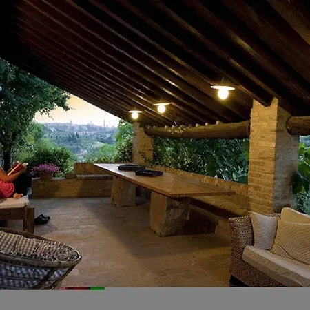 Frances' Relais