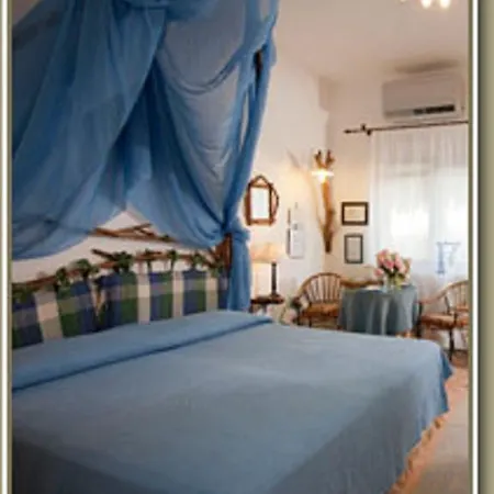 Frances' Relais